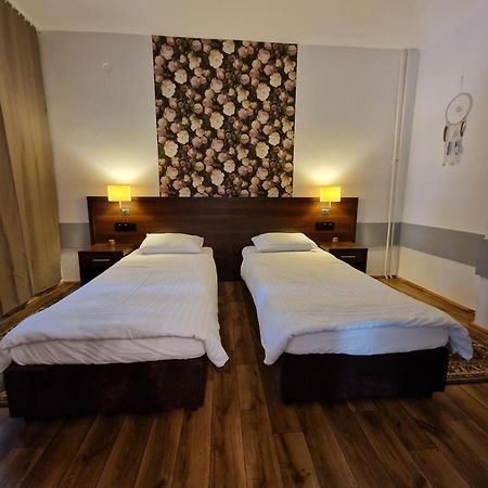 Peters Hotel Turawa Eksteriør billede